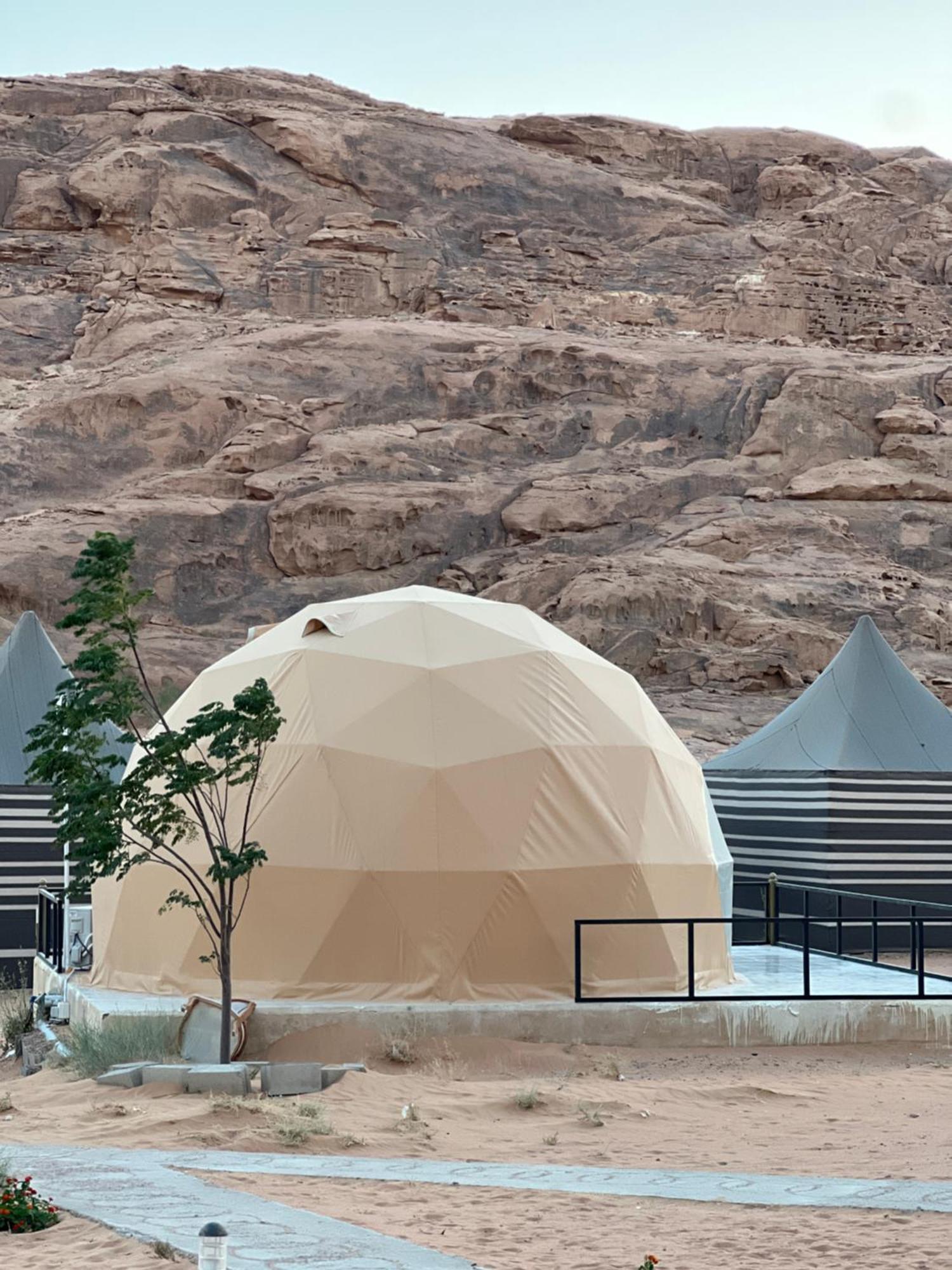 Magic Mountain Camp Leilighet Wadi Rum Eksteriør bilde