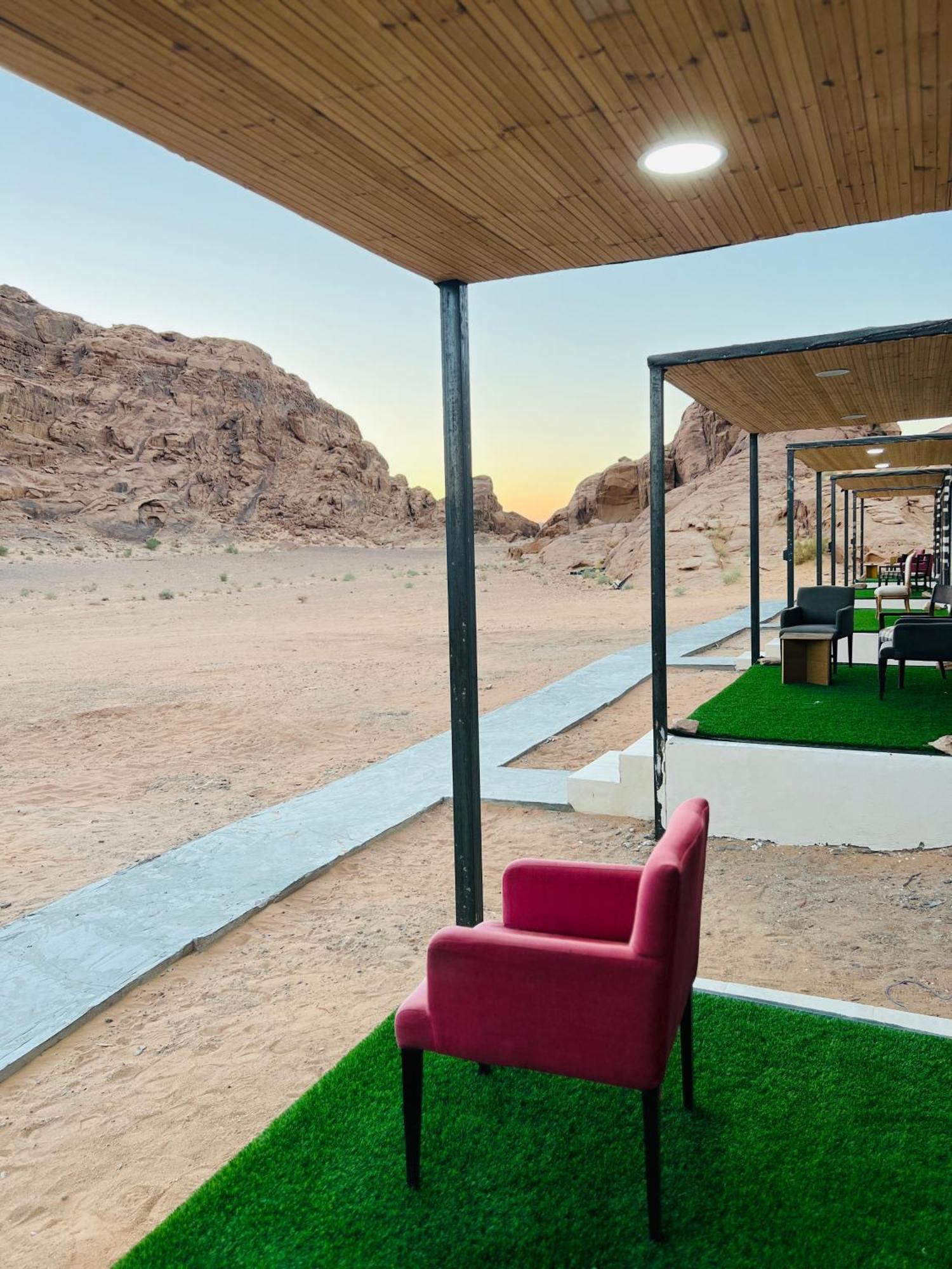 Magic Mountain Camp Leilighet Wadi Rum Eksteriør bilde