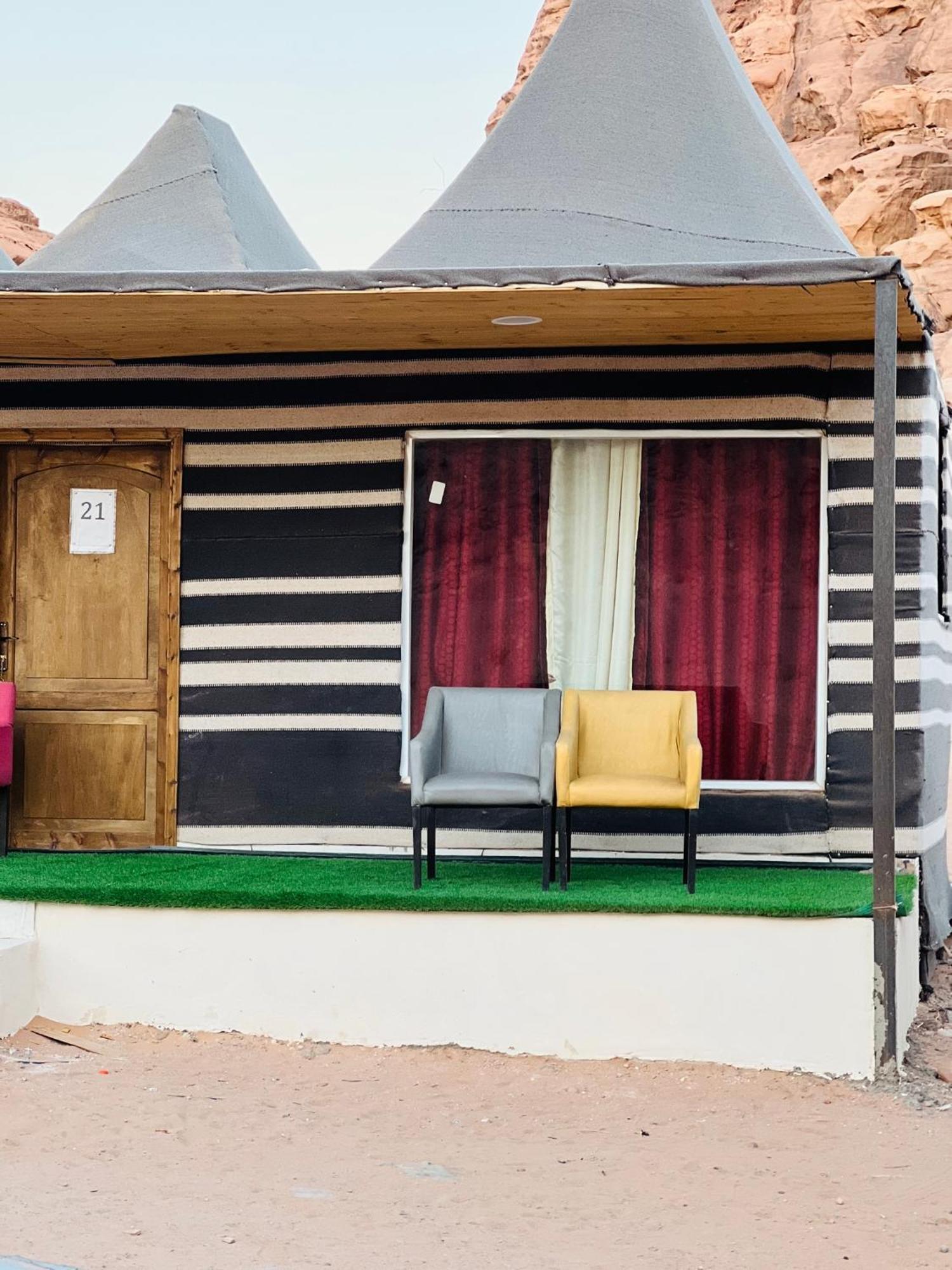 Magic Mountain Camp Leilighet Wadi Rum Eksteriør bilde