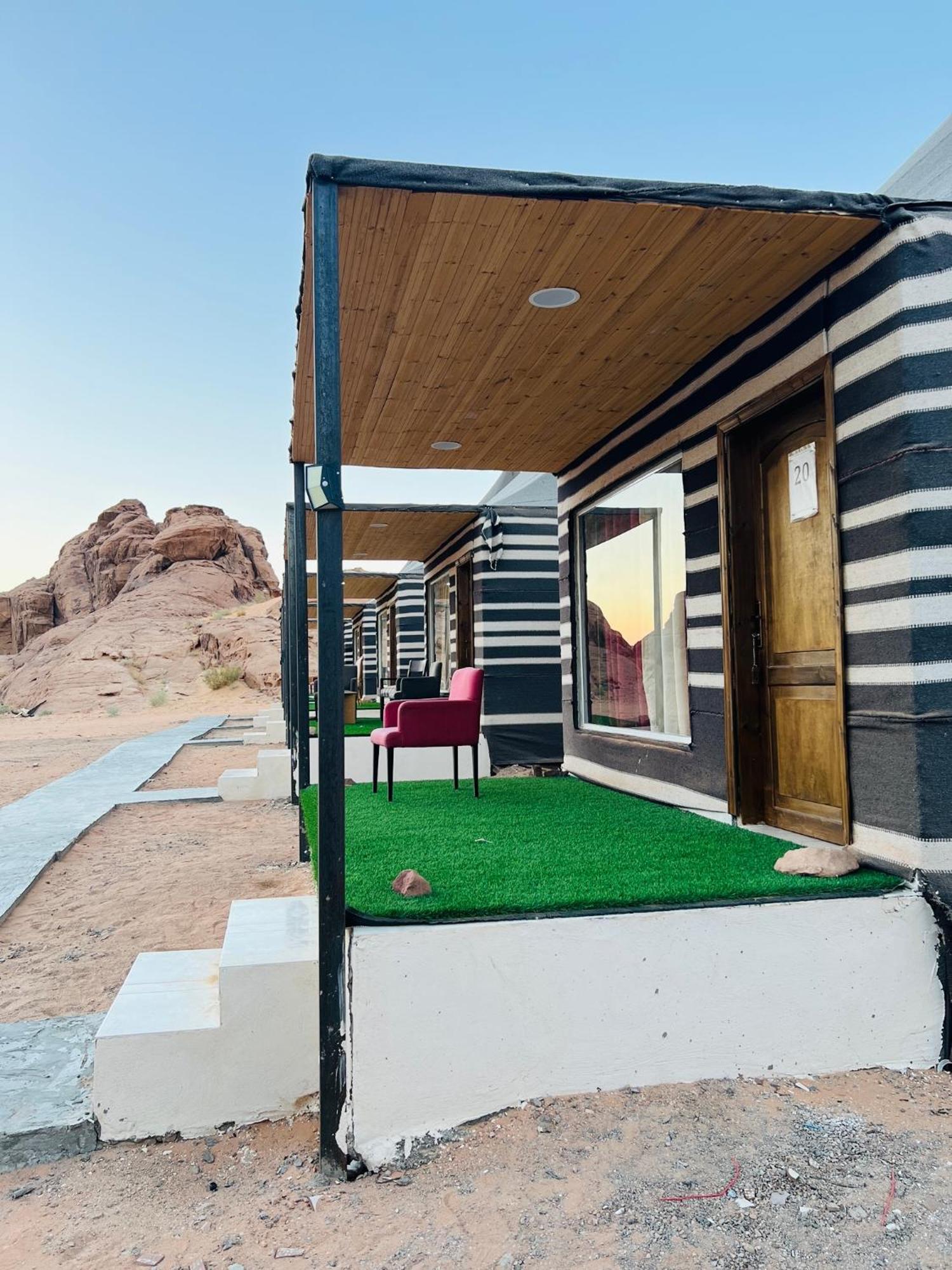Magic Mountain Camp Leilighet Wadi Rum Eksteriør bilde